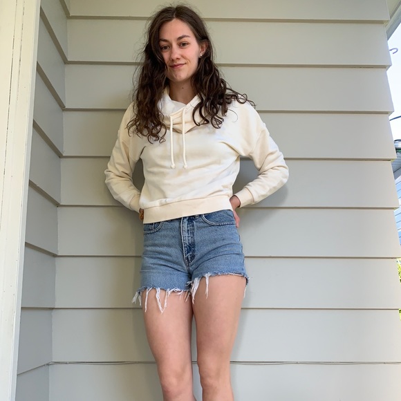 Unique white PUMA hoodie - Picture 2 of 4